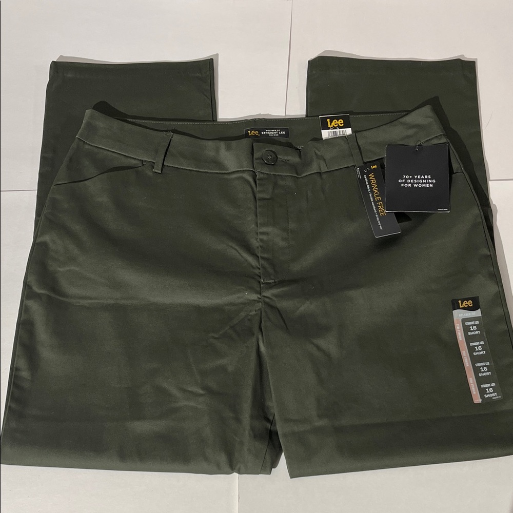 Lee Relaxed Fit Straight Leg Mid Rise Olive Green Trousers Pants sz 16 Short NEW